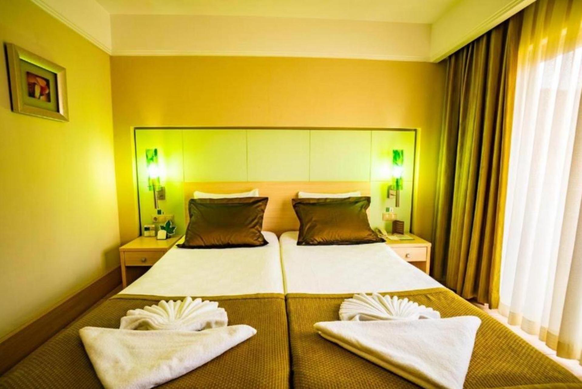 Ambassador Hotel & Spa Antalia Esterno foto