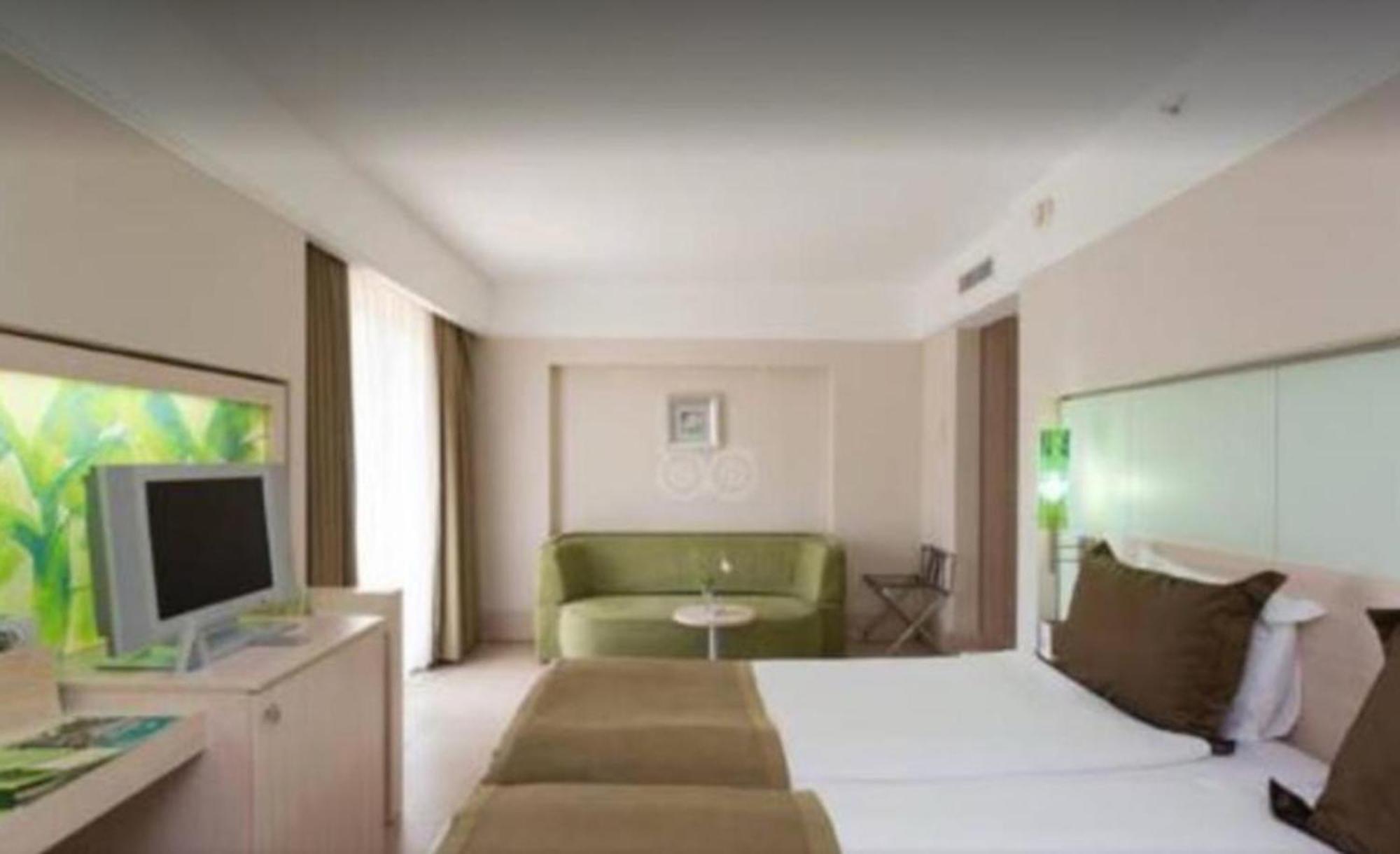 Ambassador Hotel & Spa Antalia Esterno foto