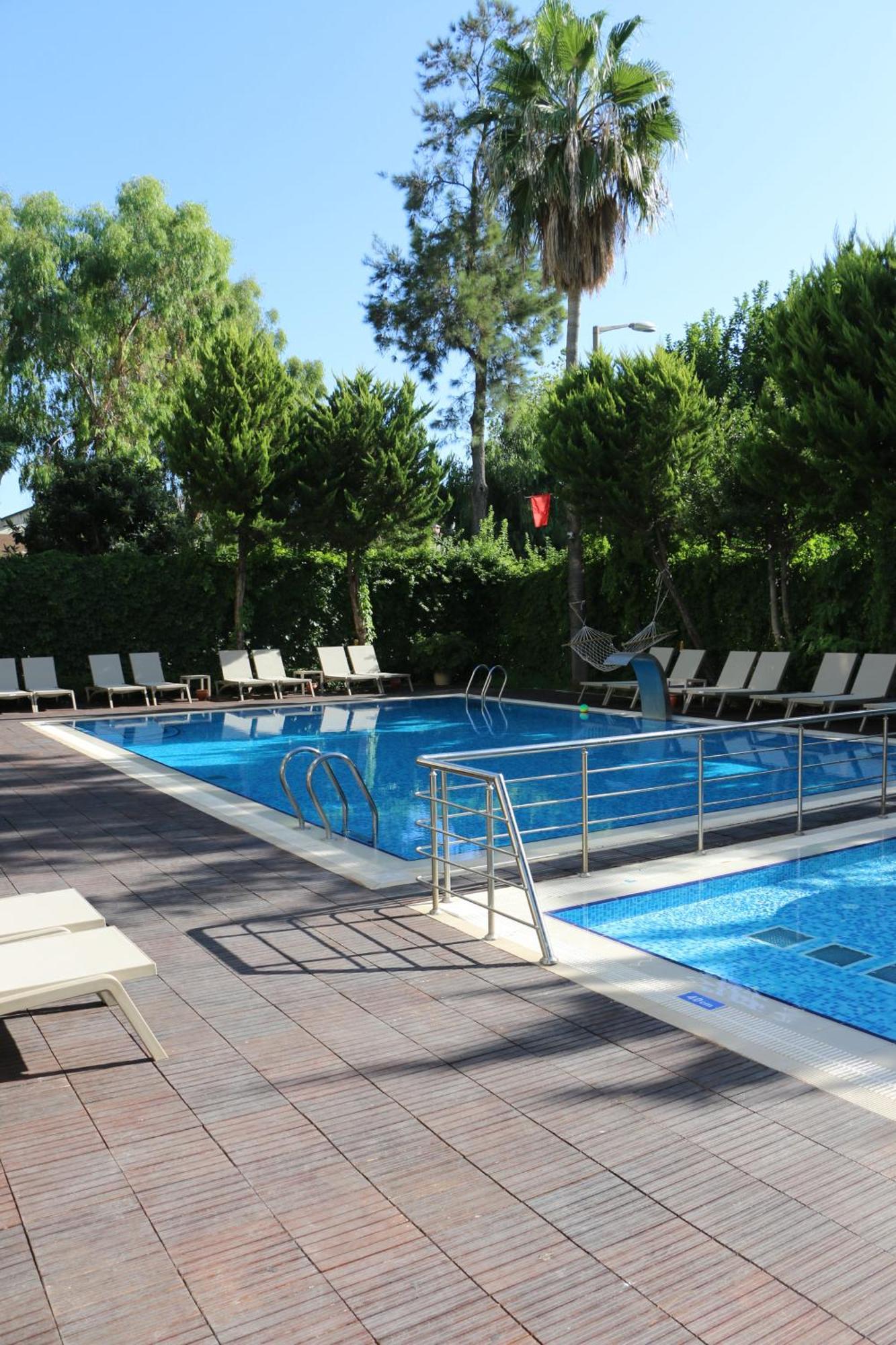 Ambassador Hotel & Spa Antalia Esterno foto