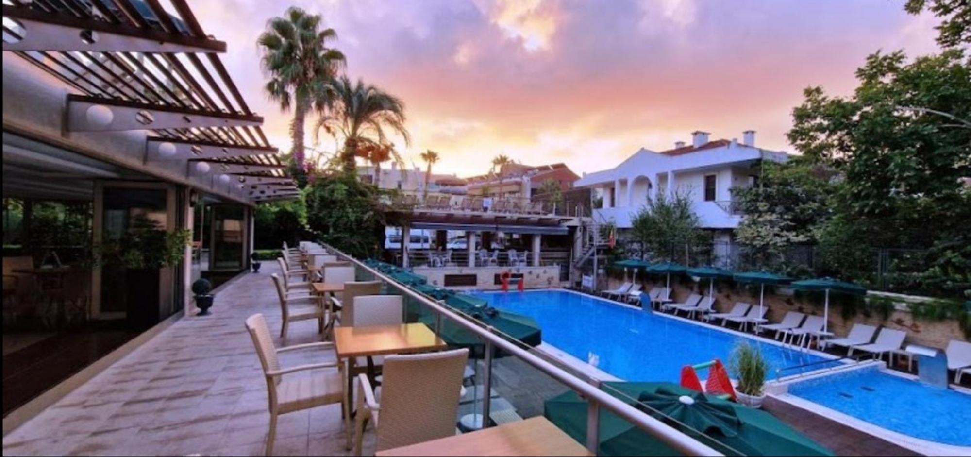 Ambassador Hotel & Spa Antalia Esterno foto