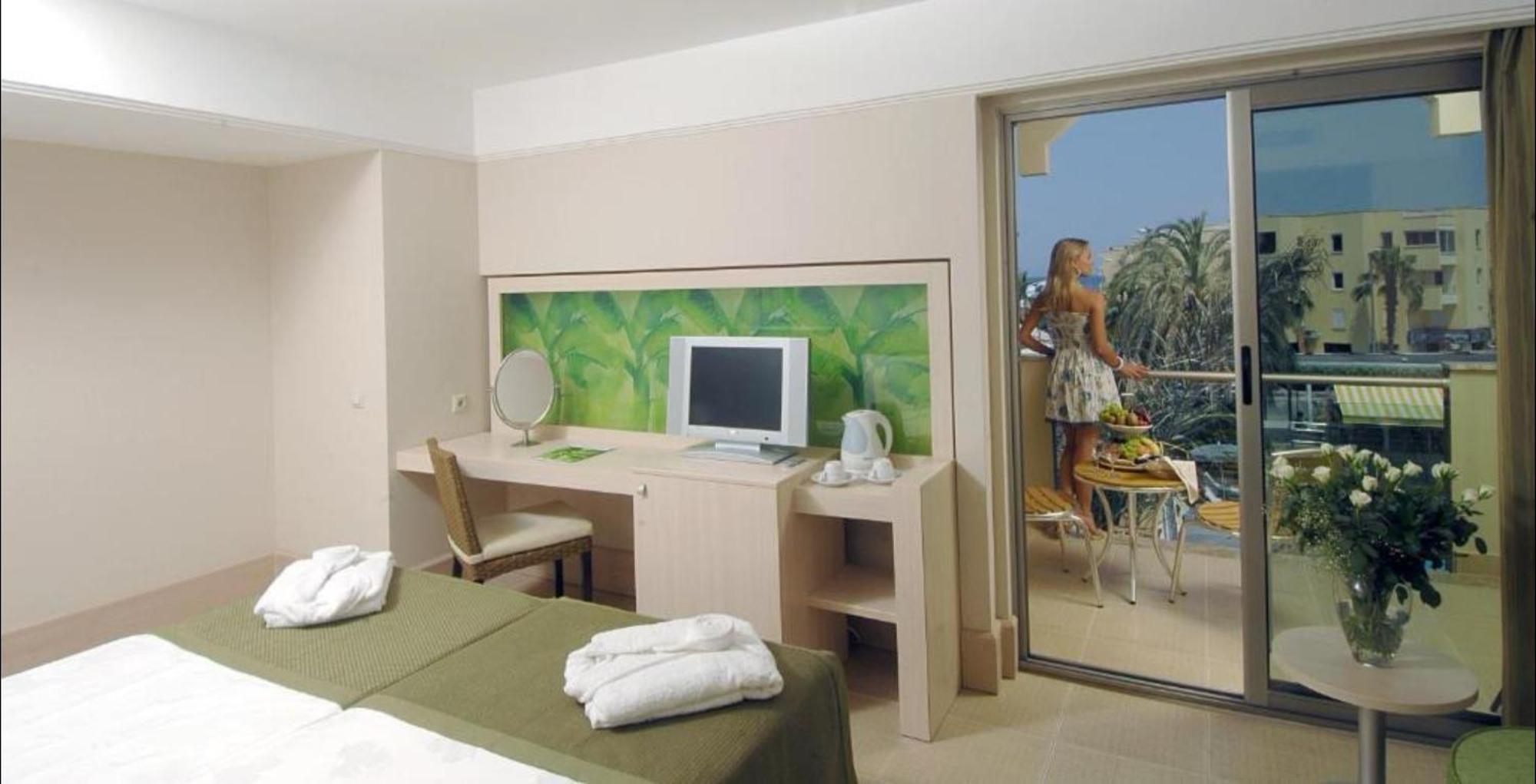 Ambassador Hotel & Spa Antalia Esterno foto